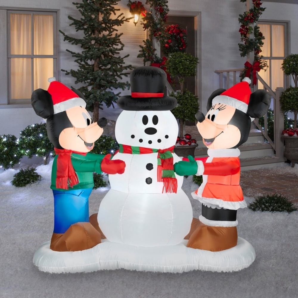 Disney Mickey & Minnie Snowman Scene Inflatable